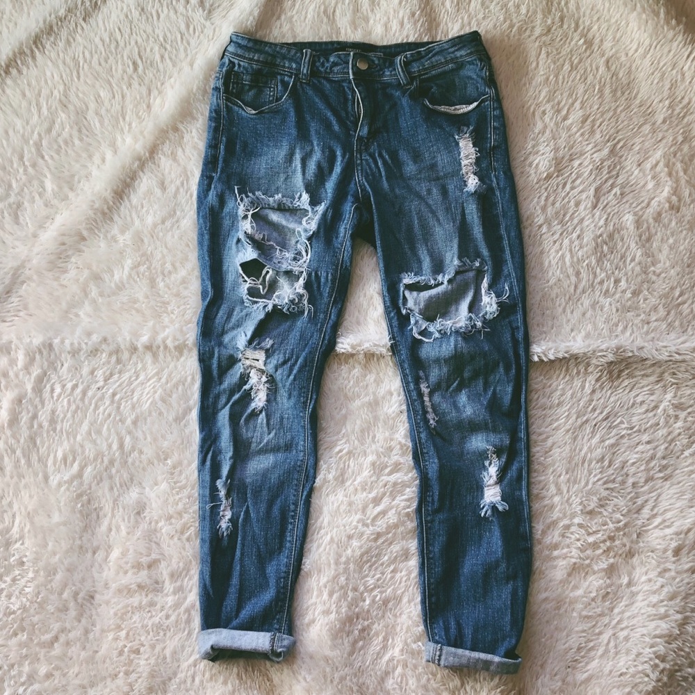 F21 destroyed jeans